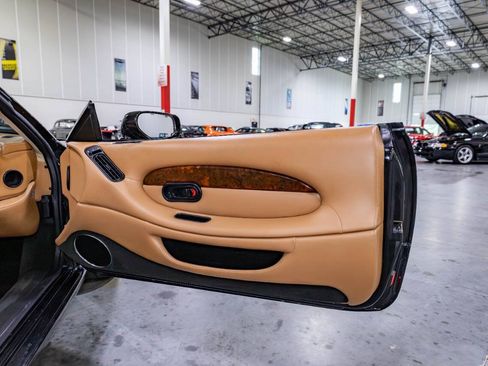 Used 1997 Aston Martin DB7 Volante RWD image 40