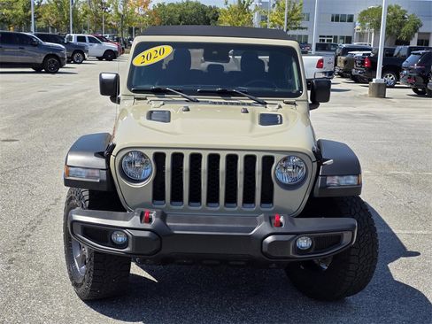 Used 2020 Jeep Gladiator Rubicon image 2
