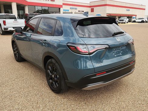 Used 2025 Honda HR-V Sport image 3