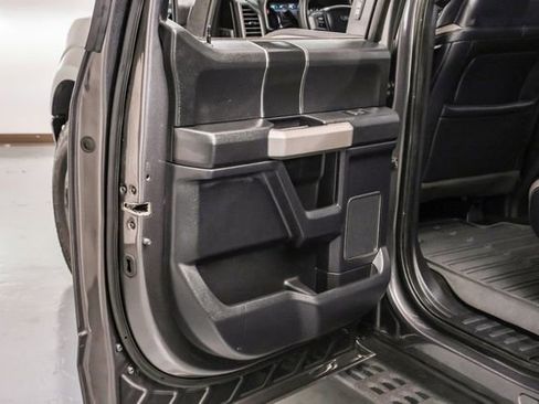 Used 2018 Ford F150 Raptor w/ Equipment Group 802A Luxury image 39