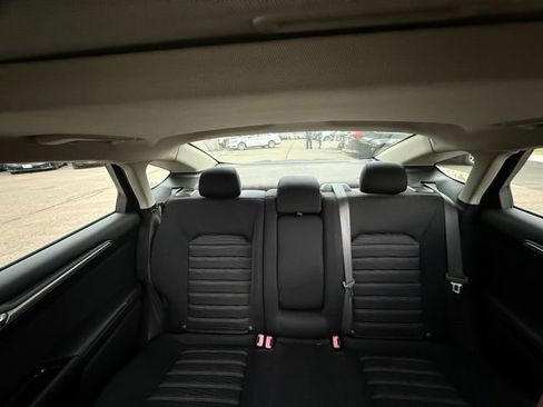 Used 2016 Ford Fusion SE image 19