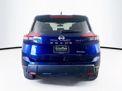 Used 2024 Nissan Rogue SV AWD/4WD image 7