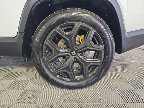 Used 2023 Rivian R1T Adventure image 10