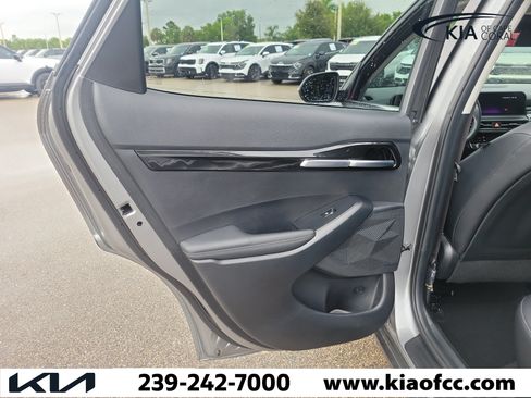 Certified 2025 Kia Seltos X-Line AWD/4WD image 14