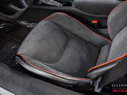 Used 2023 McLaren Artura image 21