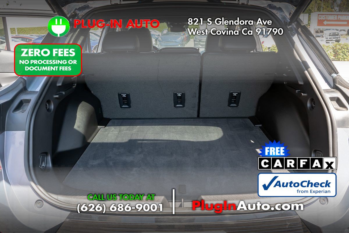 Used 2024 Chevrolet Equinox EV LT w/ LPO, Blackout Package FWD image 13
