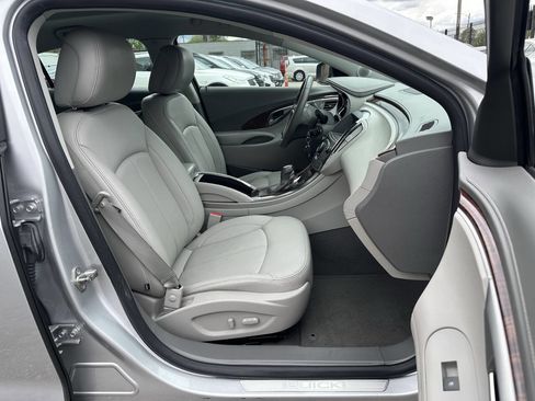 Used 2010 Buick LaCrosse CXL FWD image 31