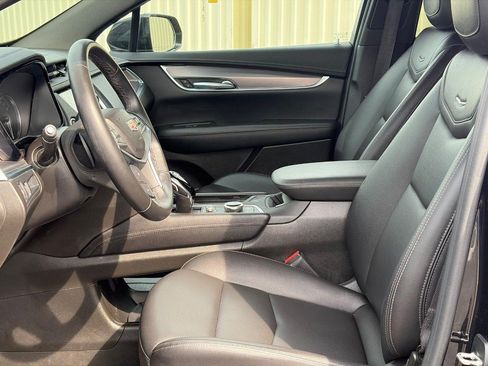Used 2023 Cadillac XT5 Luxury AWD/4WD image 4