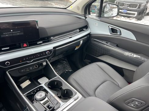 New 2026 Kia Carnival SX image 13