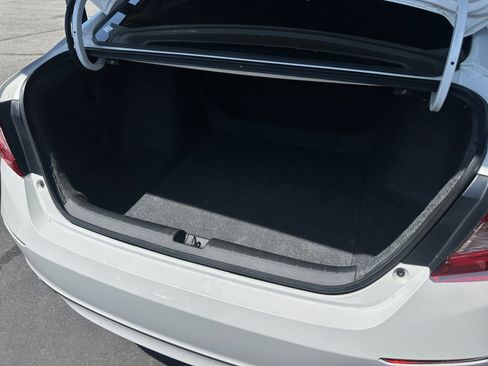 Used 2019 Honda Accord Sport image 25