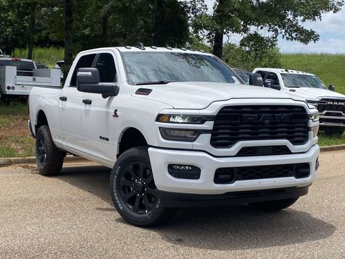New 2026 RAM 2500 Big Horn AWD/4WD image 32