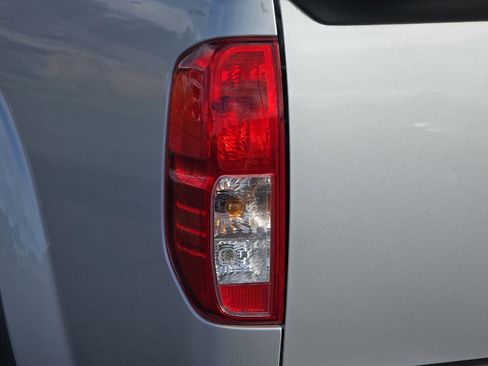 Used 2015 Nissan Frontier S w/ S Preferred Package image 43