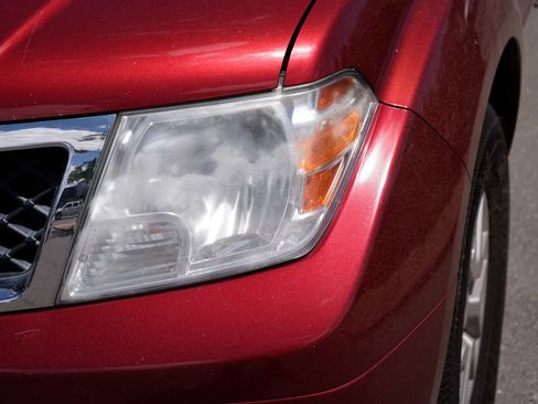 Used 2019 Nissan Frontier SV RWD image 4