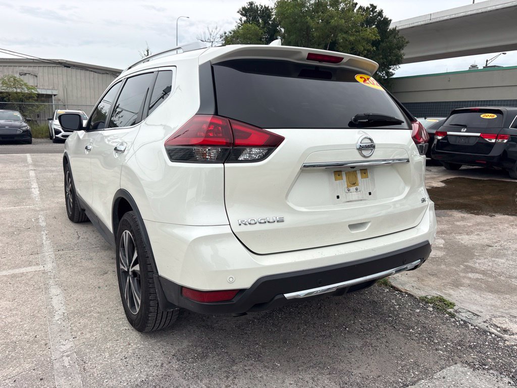 Used 2020 Nissan Rogue SV w/ Premium Package FWD image 5