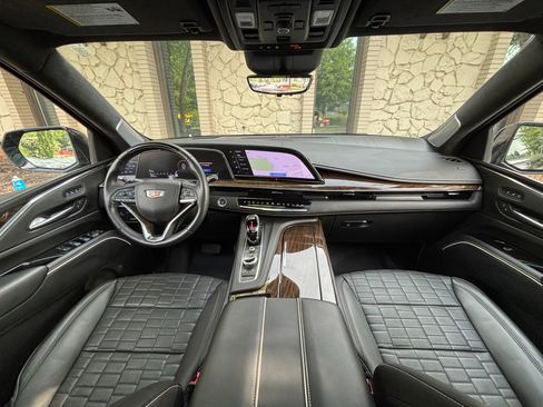 Used 2024 Cadillac Escalade Premium Luxury Platinum AWD/4WD image 47
