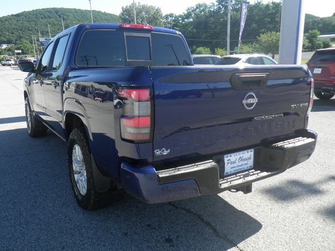 Used 2022 Nissan Frontier SV image 5
