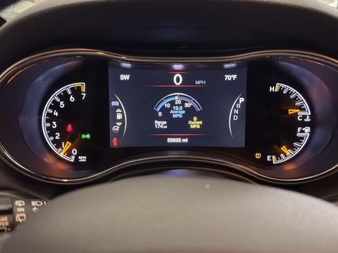 Used 2020 Jeep Grand Cherokee Limited w/ Luxury Group II AWD/4WD image 13