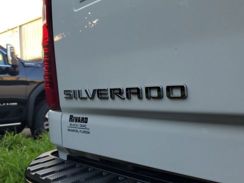 Used 2025 Chevrolet Silverado 2500 LT w/ Convenience Package AWD/4WD image 7