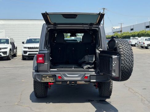 Used 2025 Jeep Wrangler Unlimited Rubicon AWD/4WD image 30