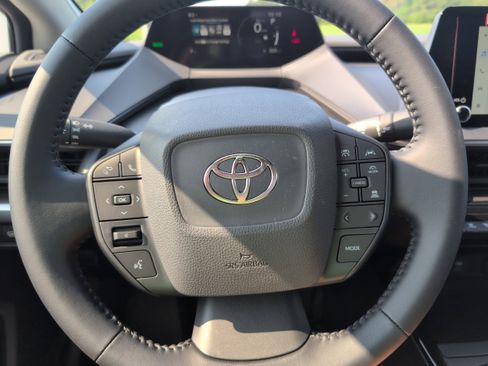 New 2026 Toyota Prius LE image 22