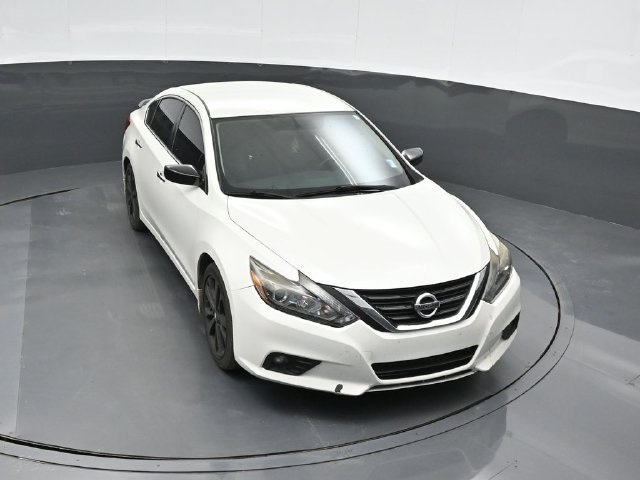 Used 2017 Nissan Altima 2.5 SR w/ Midnight Edition Package FWD image 46