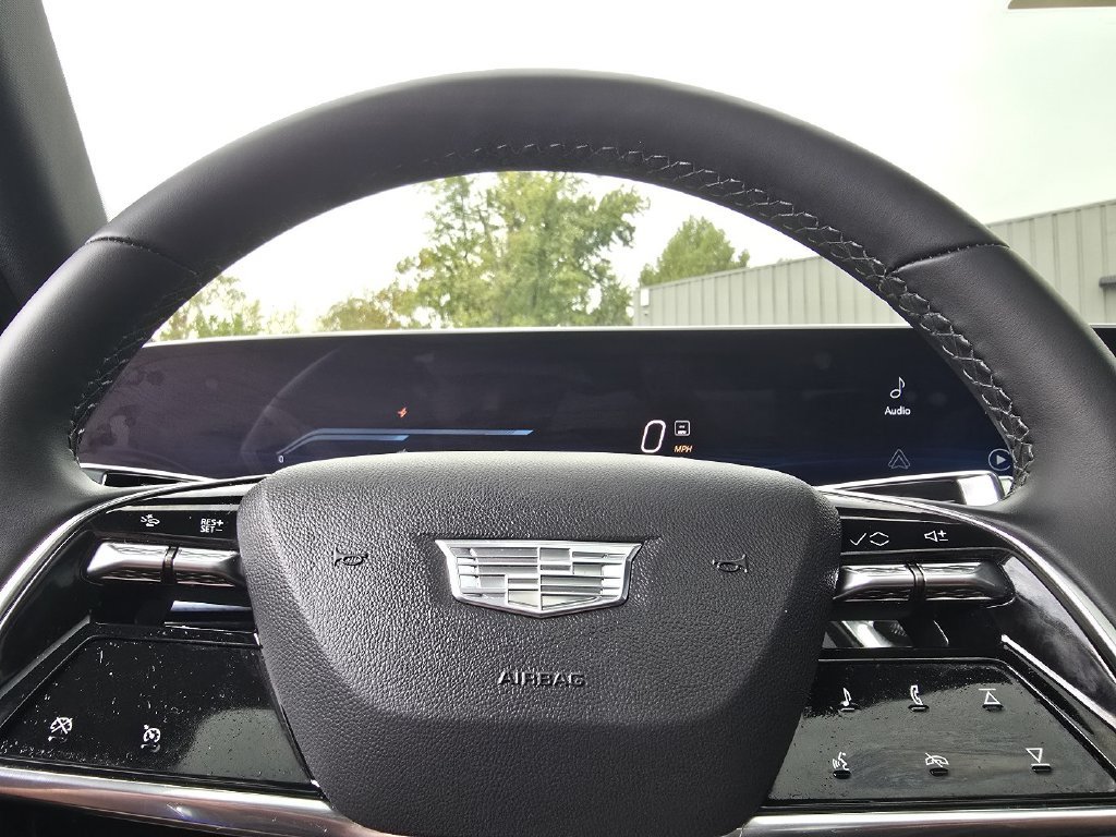 Used 2024 Cadillac Lyriq Tech w/ Driver Assist Package AWD/4WD image 28