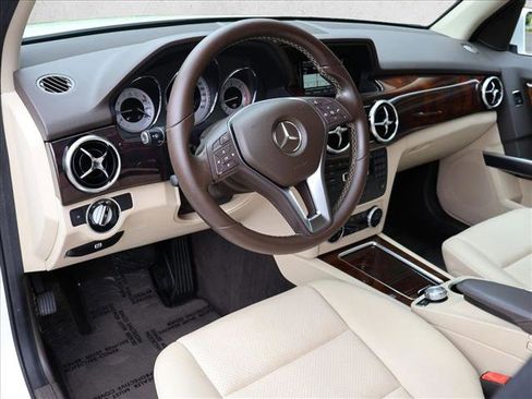 Used 2014 Mercedes-Benz GLK 250 BlueTEC 4MATIC image 14
