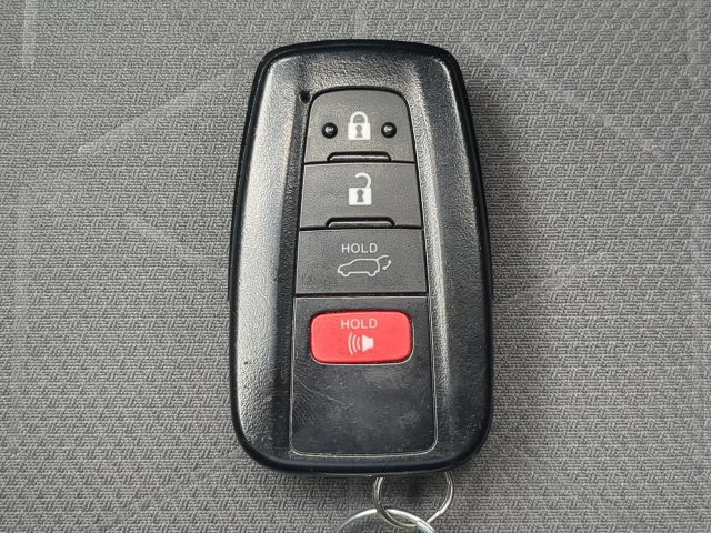 Used 2025 Toyota RAV4 XLE w/ Convenience Package FWD image 35