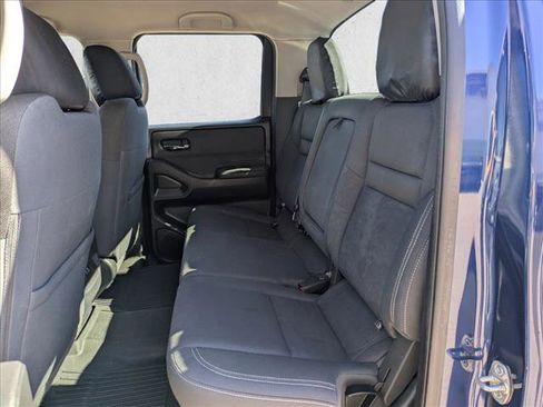 Used 2022 Nissan Frontier SV image 18