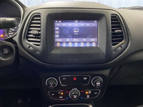 Certified 2020 Jeep Compass Latitude w/ Cold Weather Group image 16