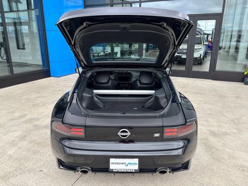 Used 2024 Nissan Z Performance w/ Floor Mat Package RWD image 12