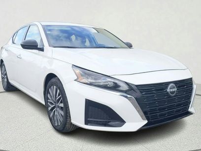 Used 2024 Nissan Altima 2.5 SV