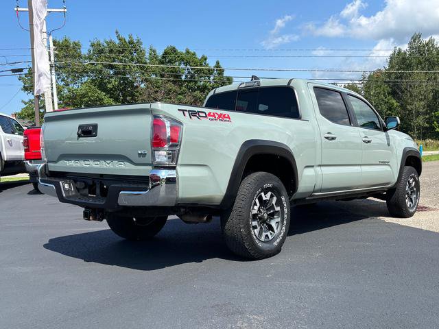 Used 2022 Toyota Tacoma TRD Off-Road AWD/4WD image 3