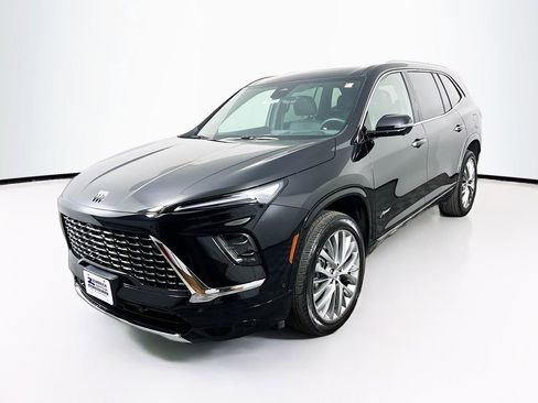 Used 2025 Buick Enclave Avenir w/ Super Cruise Package AWD/4WD image 3