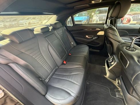 Used 2018 Mercedes-Benz S 560 Sedan image 12