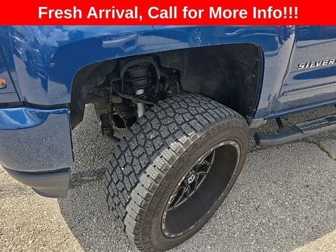 Used 2017 Chevrolet Silverado 1500 LT w/ All Star Edition AWD/4WD image 17