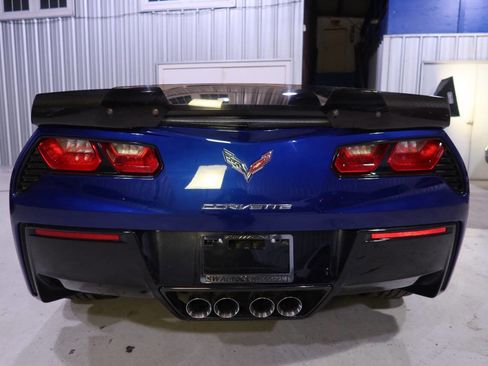 Used 2017 Chevrolet Corvette Stingray Coupe w/ 1LT image 4