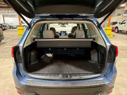 Used 2020 Subaru Forester Limited AWD/4WD image 11