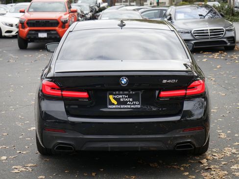 Used 2023 BMW 540i w/ M Sport Package image 9