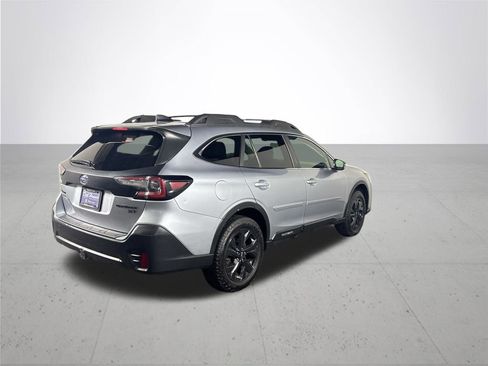 Used 2021 Subaru Outback Onyx Edition XT image 6