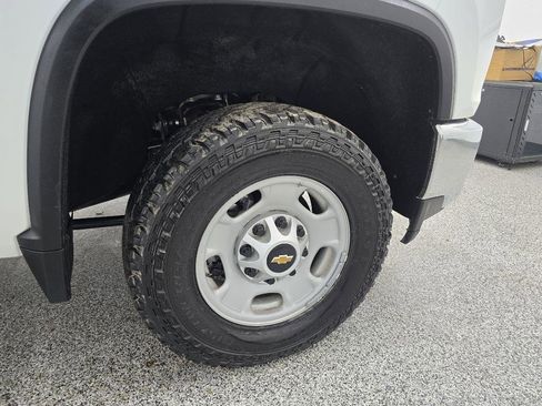 Used 2023 Chevrolet Silverado 2500 W/T w/ WT Safety Package image 32