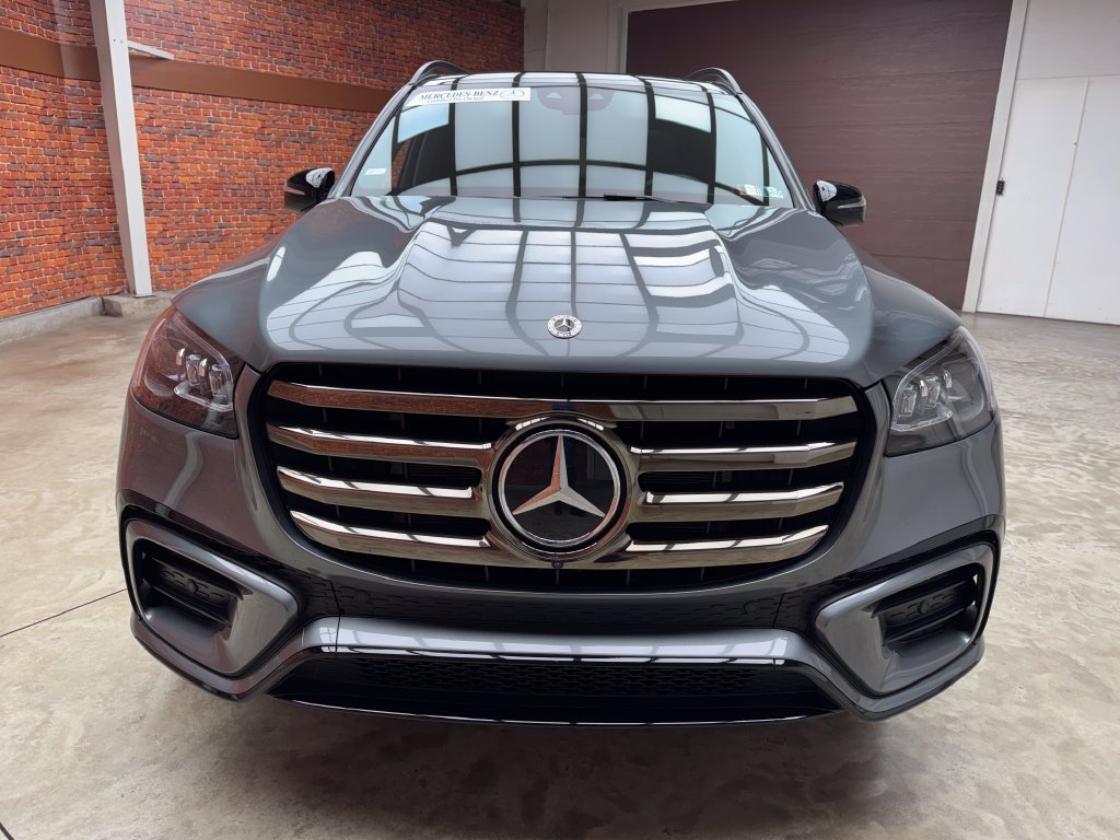 Certified 2025 Mercedes-Benz GLS 580 4MATIC image 8