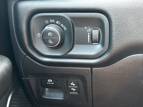 Used 2022 RAM 1500 Big Horn AWD/4WD image 28