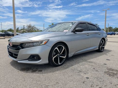 Used 2022 Honda Accord Sport image 8