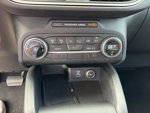 Used 2020 Ford Escape SE Sport FWD image 9