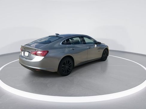 Used 2023 Chevrolet Malibu LT w/ Sport Edition image 8