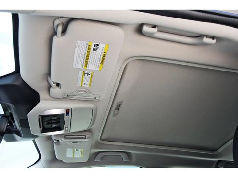 Used 2024 Subaru Forester Touring w/ POP Package 3 AWD/4WD image 28