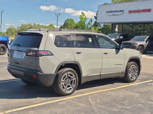 New 2026 Jeep Cherokee Laredo AWD/4WD image 3