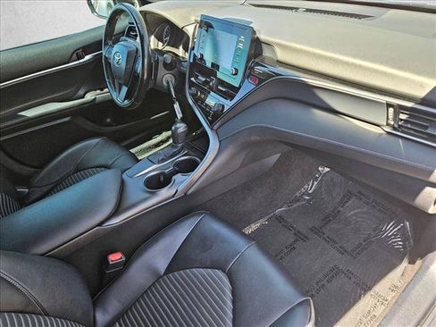 Used 2021 Toyota Camry SE w/ Carpet Mat Package (TMS) FWD image 20