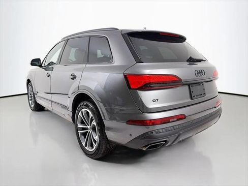 Used 2025 Audi Q7 2.0T Premium w/ Convenience Plus Package AWD/4WD image 5